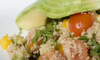 Тук е диктатура и място за глезотии няма, само соево лате, киноа и чия с карпачо от краставици