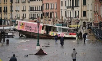 Две жертви на наводненията във Венеция