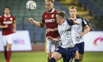 Английски отбор следи изкъсо изявите на халфа на ЦСКА Джонатан