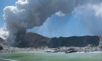 Няма оцелели след изригването на вулкан в Нова Зеландия