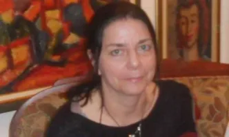 От Фейсбук профила на поетесата Рашел ЛевиИ понеже Тодор Тагарев