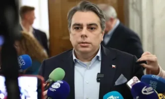 Асен Василев за вота в Пазарджик: Видяхме срамни сцени, искаме главата на Даниел Митов