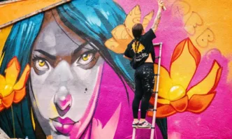 Седмото издание на международния фестивал Sofia Urban Art 2026 превърна подлеза при пазар Иван Вазов в сцена за съвременно градско изкуство