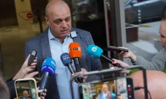 Само преди 24 часа ГЕРБ СДС анонсира същият състав и тогава