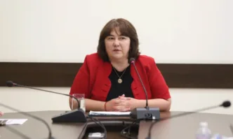 Велкова беше категорична че се спекулира с темата с излишъцитеАктуализация