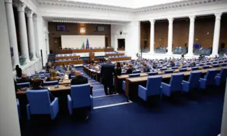 Депутатите се събират извънредно в петък 27 октомври от