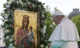 Преводачът на папата у нас: Светият отец уважава България, българските светци и православната ни църква