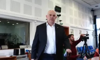 Разследващите проверяват дали бившият главен прокурор и Мартин Божанов са