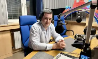 Един художник на 36 един баща на четири деца и