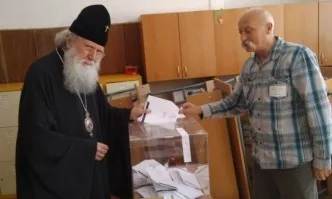Българският патриарх Неофит гласува за Европейски парламент