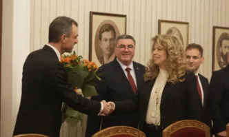 Президентът Илияна Йотова стартира последния етап на консултациите за избора