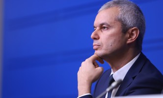 Костадин Костадинов с остри критики към позицията на ДБ за