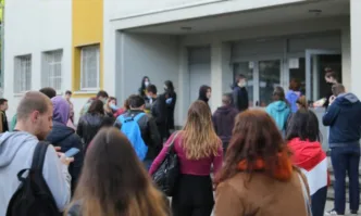 Зрелостниците могат да полагат допълнителни матури за валидиране на умения