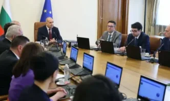 Правителството замразява минималната заплата на 620 20 евро за целия период