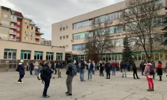 Учениците ще могат да отсъстват до 15 дни от училище