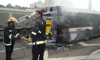 Най малко 7 души са загинали когато автобус се е сблъскал