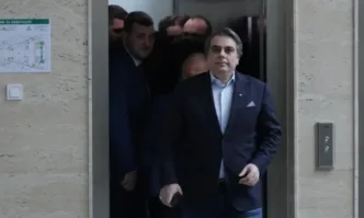 Ако изобщо е съществувал някакъв чадър по случая Петрохан той