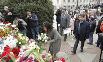 Народните представители от ГЕРБ се поклониха пред паметта на Васил Левски