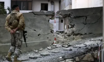 Израел: Иранска балистична ракета е паднала в Бейрут