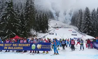 Банско откри сезона със сняг и зрелищно състезание на шампиони
