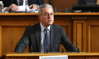 В началото на този парламент Кирил Петков е отправил оферта