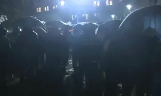 Полицаи протестираха под държа: Не сме лошите!