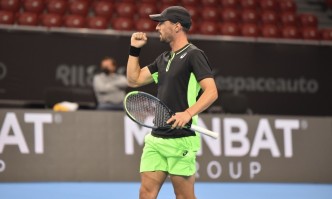 Димитър Кузманов и Виктория Томова започнаха с победи в квалификациите