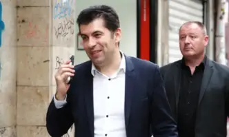 Служебно Петков има общо 33203 гласа макар от тях лично