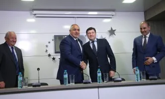 ГЕРБ и ПП Никола Петков подписаха споразумение за политическо партньорство (ВИДЕО)