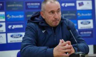 Вижте подробностиИзпълнителният директор на Левски Ивайло Ивков говори всичко случило