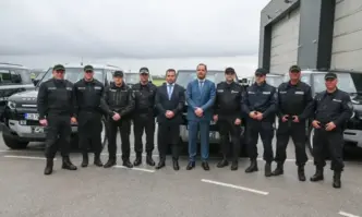 40 високопроходими джипа влизат в автопарка на Гранична полиция от