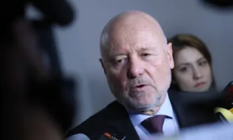 Задължително е България да има официална реакция спрямо черния списък