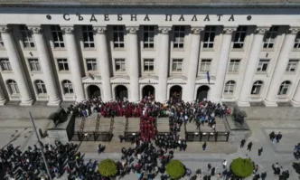 С този гнусен акт искат да ни покажат че с