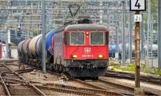 Започва изтегляне на цистерните Над 20 товарни композиции изчакват у