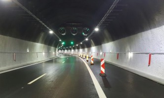 Възстановено е движението в тръбата в посока София на тунел