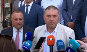 Кметът на община Плевен с полицейска охрана. Валентин Христов е получил заплаха за живота си