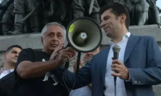 От профила във Фейсбук на Петко Петков – баща на