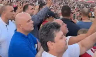 Бившият главен прокурор Иван Гешев се появи на пилона на