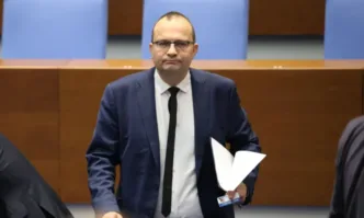 Представители на ДБ с коментар пред журналисти за поскъпването на