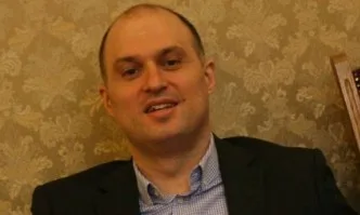 Стефан Гамизов за партията на Трифонов: Продължават да настъпват мотиката упорито и по балкански от лошата страна на това понятие