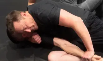 Илон Мъск с подготовка по бойни изкуства за мача си с Марк Зукърбърг