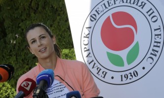 Цветана Пиронкова и Изабелла Шиникова няма да участват в квалификациите