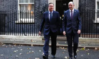 Рокади в британското правителство: Дейвид Камерън се завръща като външен министър