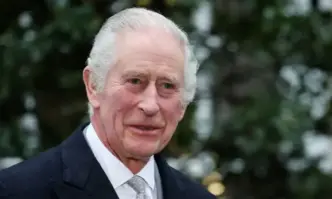 Британският крал Чарлз Трети се завърна в Лондон от кралската