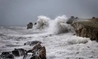 Гърция издаде ново предупреждение за екстремни метеорологични условия с дъжд