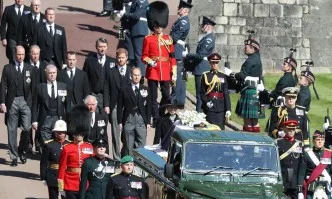 Британското кралско семейство се сбогува с принц Филип
