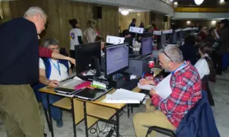 ОИК е спряла работата за три часа уведомени са прокуратурата