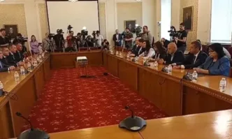 Те заявиха че няма да допуснат КПКОНПИ да се превърне