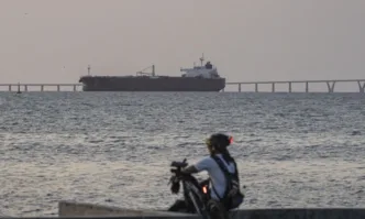 Съединените щати прихванаха още един петролен танкер кораб в международни