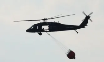 Зам министърът на вътрешните работи Тони Тодоров дава информация за пожарната